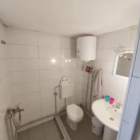 Kaj Nana & Dedo Landhuis Skopje