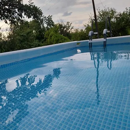 Landhuis Kaj Nana & Dedo Skopje