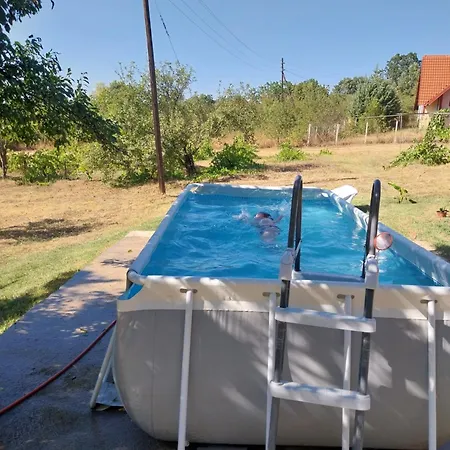 Landhuis Kaj Nana & Dedo Skopje