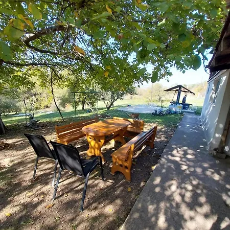 Kaj Nana & Dedo Skopje