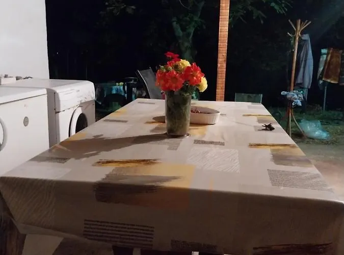 Kaj Nana & Dedo Country house *